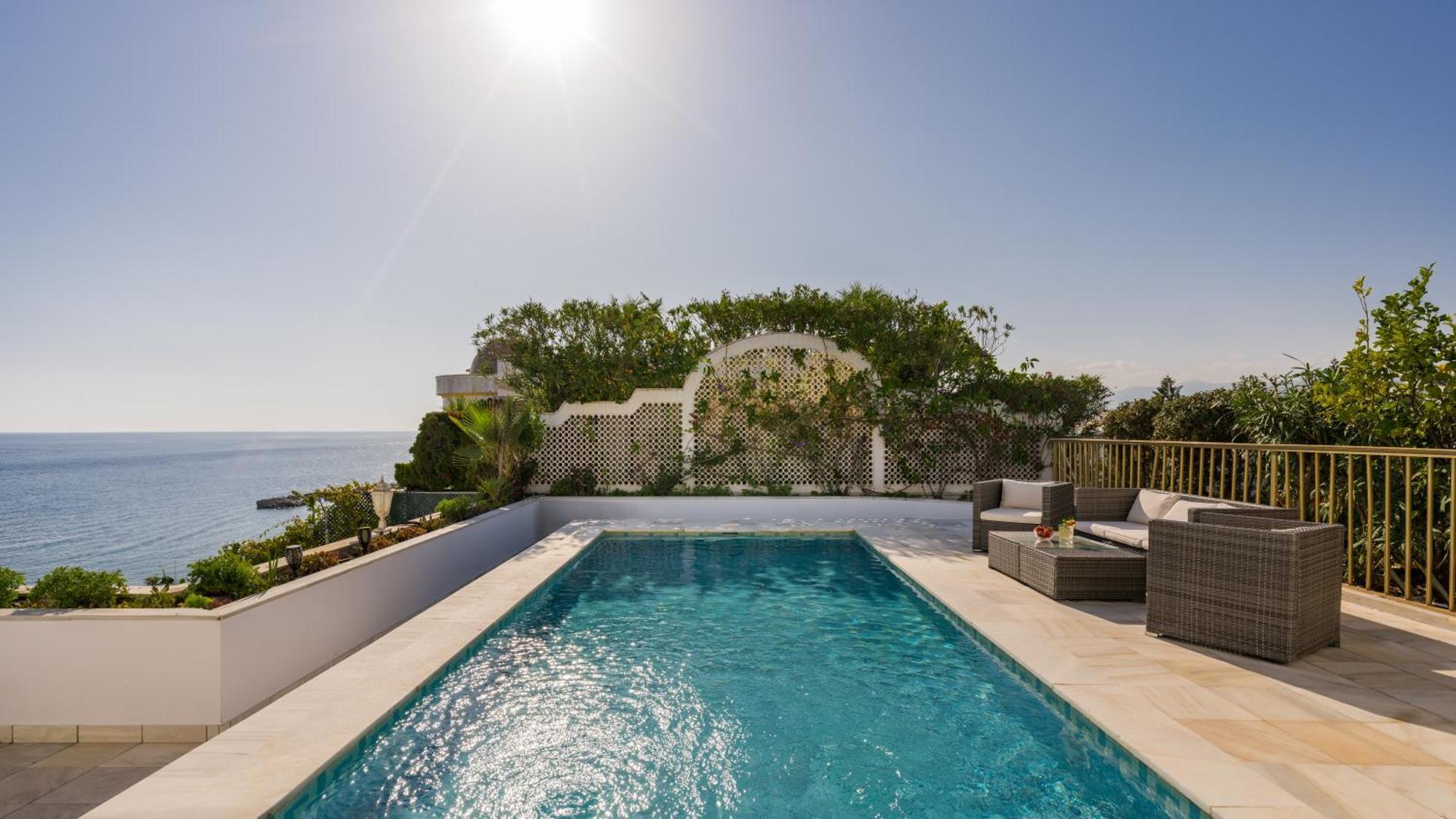 Sky Villa